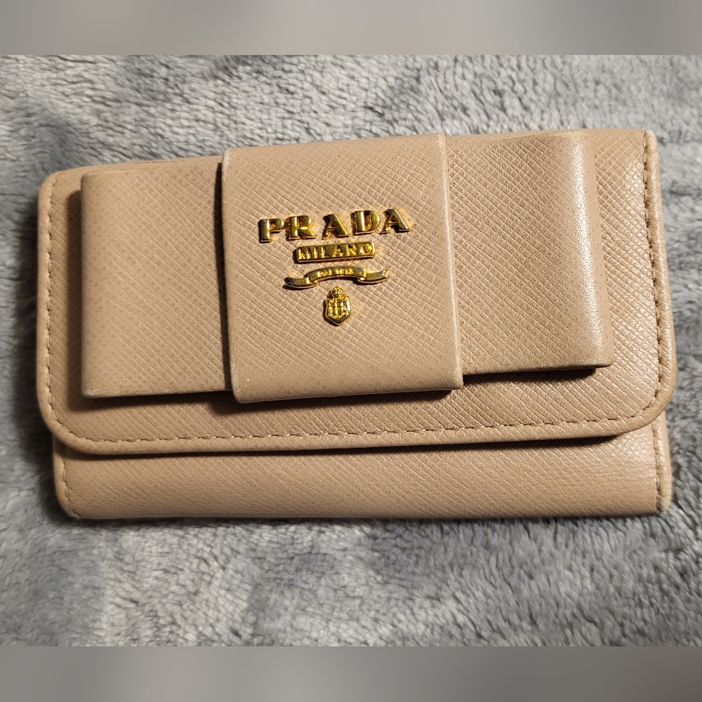 PRADA blush key holder, saffiano leather